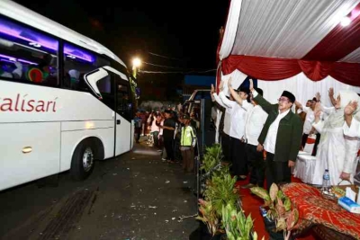 Wabup Sumenep Sampaikan Pesan Ini Saat Melepas Jamaah Haji Kota Keris