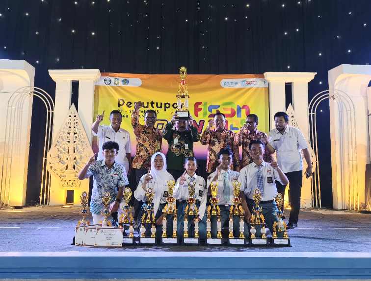 SMAN 1 Sumenep Kembali Tunjukkan Prestasi, Raih Juara Umum Ajang Talenta O2SN Tahun 2025
