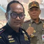 KOLASE FOTO. Kepala Bea Cukai Madura Novian Dermawan, dan Kepala Satpol-PP Sumenep, Wahyu Kurniawan Pribadi