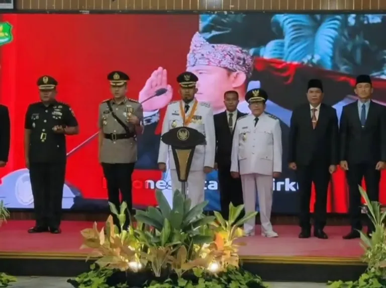 Bupati Sumenep Kukuhkan Paskibraka 2026, Dorong Jadi Teladan Generasi Muda